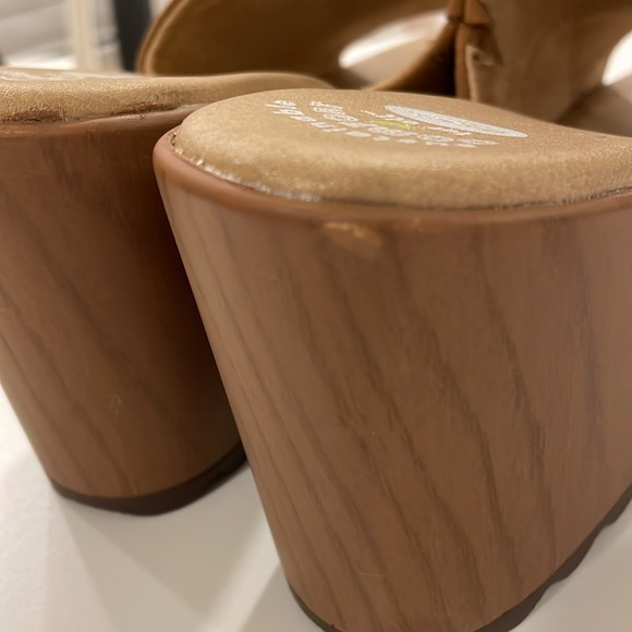 DR. SCHOLL’S WAKE-UP PLATFORM SANDAL size 9.5 - Picture 6 of 10